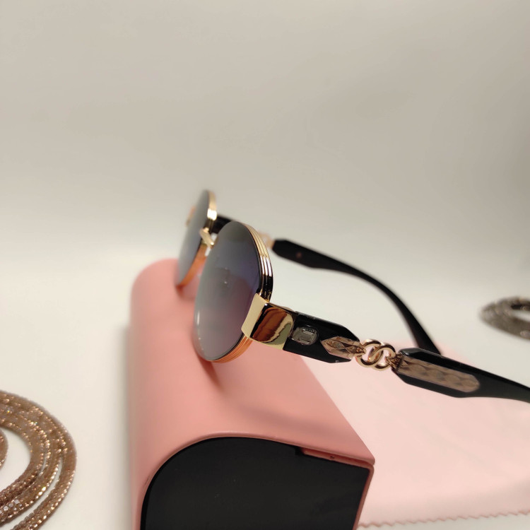 عینک افتابی زنانه فلزی فشن CHANEL کد 2709