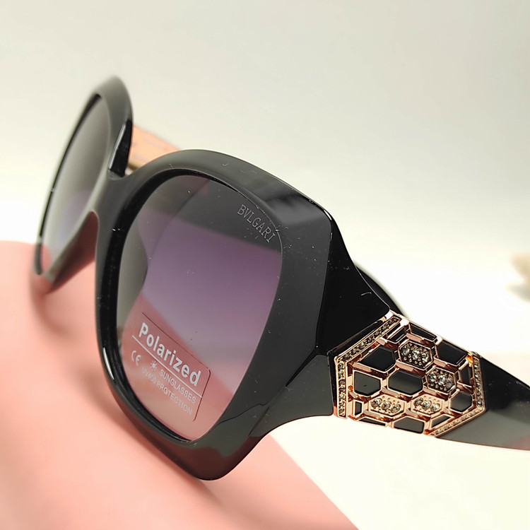 عینک افتابی زنانه پلاریزه BVLGARI کد 88147