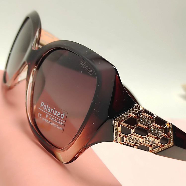عینک افتابی زنانه پلاریزه BVLGARI کد 88147