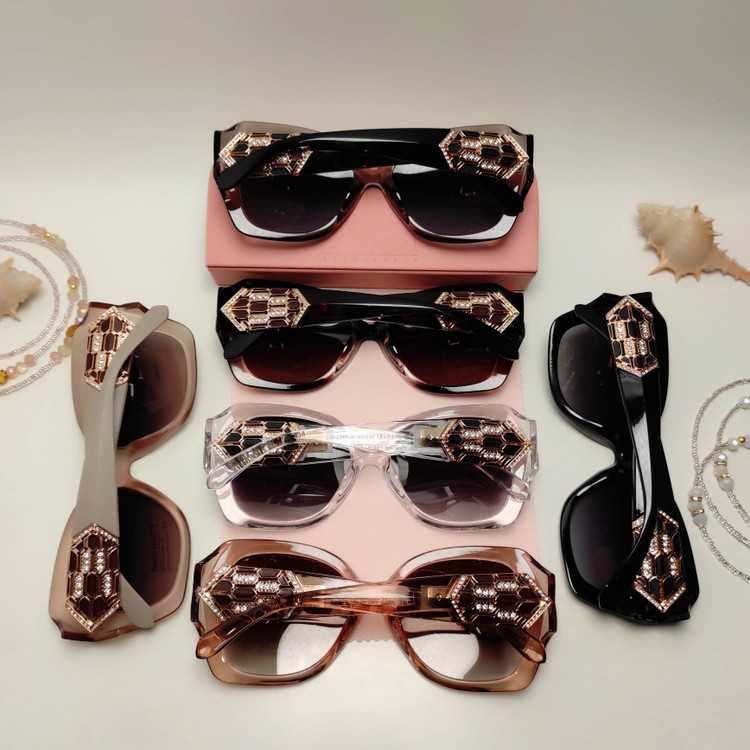 عینک افتابی زنانه پلاریزه BVLGARI کد 88147