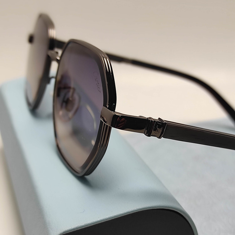 عینک افتابی زنانه فشن cartier 2703