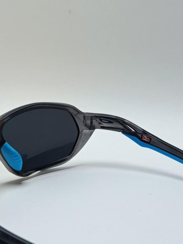 عینک آفتابی ورزشی اوکلی oakley مدل 04939