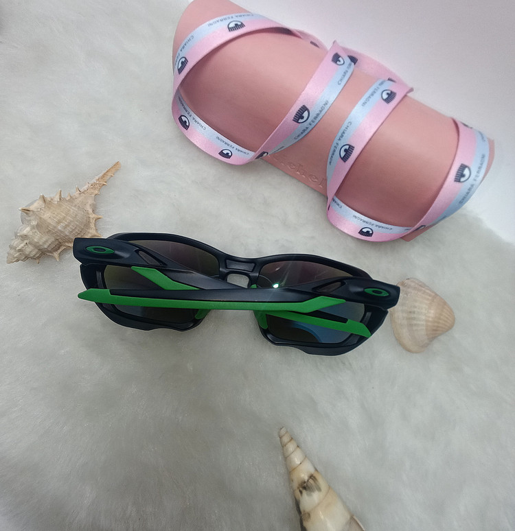 عینک آفتابی ورزشی اوکلی oakley مدل 04939